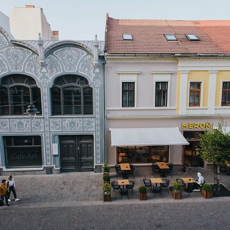 Noo'Vo Central Apartaments Oradea Exterior foto