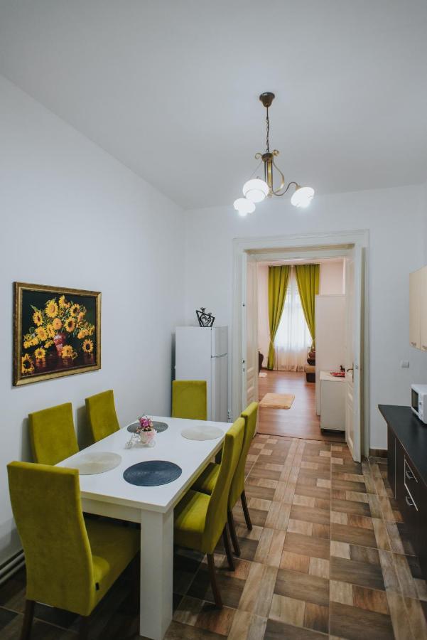 Noo'Vo Central Apartaments Oradea Exterior foto